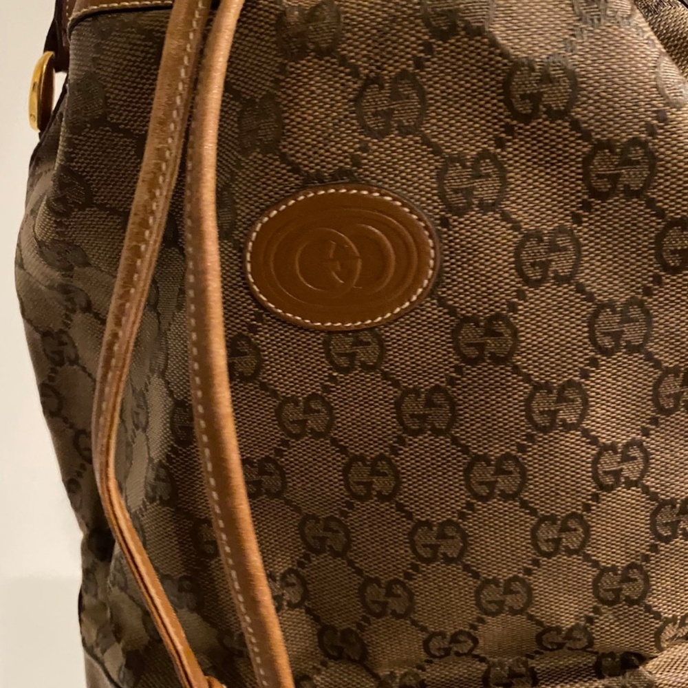 Authentic Gucci Bucket Bag - Picture 2 of 12